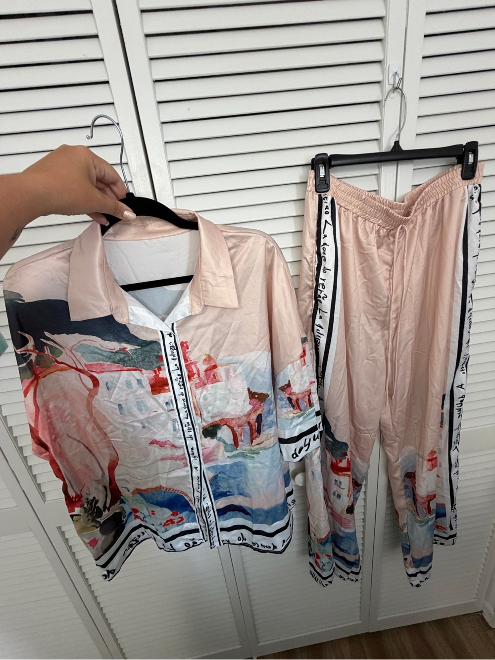 NWOT Women's Pink Printed Top and Bottoms Set Size XXL